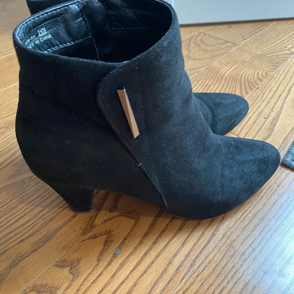 CL by Chinese Laundry Suede Nisha Bootie - Picture 4 of 9